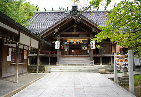 2月3日の節分には芸妓衆が踊りを奉納する宇多須神社