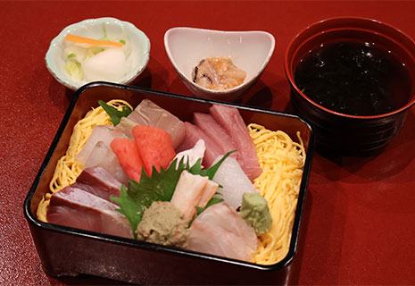 輪島市mebuki芽吹海鮮重